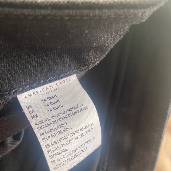 Black High Rise Jeggings American Eagle size 14 short - Picture 3 of 3